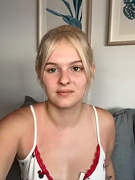 Allylove03 online show from October 2025 05:17:01 AM