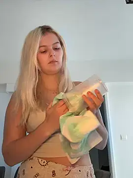 Allylove03 online show from February 2026 05:18:02 AM