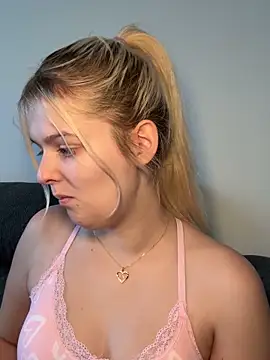 Allylove03 online show from February 2026 01:11:02 PM