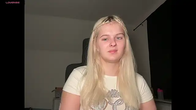 Allylove03 online show from September 2025 05:56:01 PM