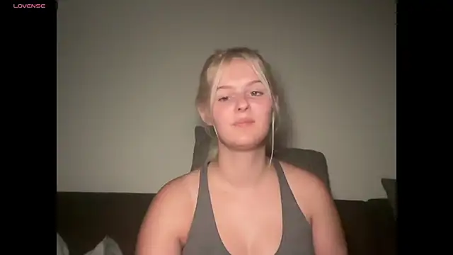 Allylove03 online show from November 2025 08:46:02 PM