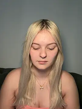 Allylove03 online show from April 2026 04:19:01 AM