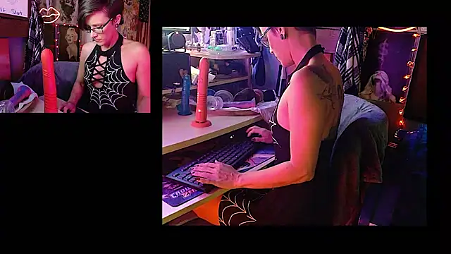 Snapshot of nephilaaranea chatting on April 2026 09:46:01 PM nephilaaranea online show from April 2026 09:46:01 PM