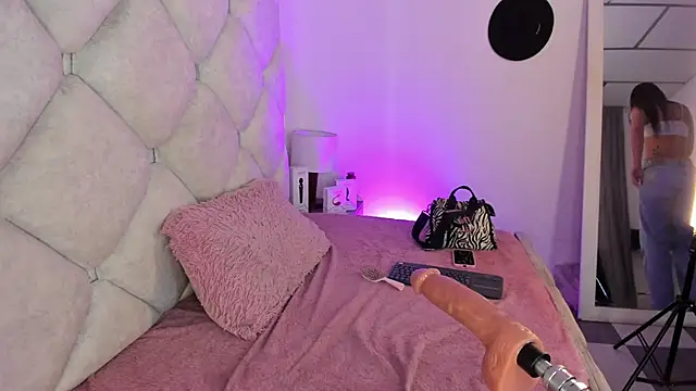 alessiaferry online show from March 2026 09:29:02 PM