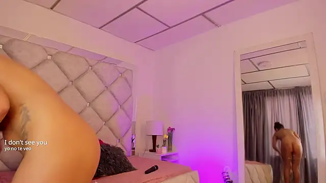 alessiaferry online show from February 2025 07:52:01 PM