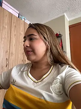 Miabonnett  online show from July 2026 04:02:01 PM