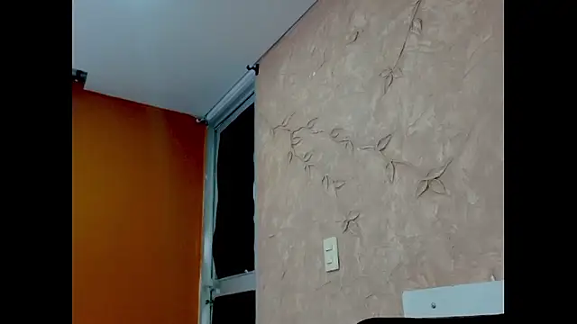 Miabonnett  online show from January 2026 12:19:02 PM