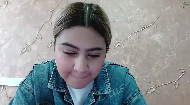 Miabonnett  online show from February 2025 12:05:02 PM