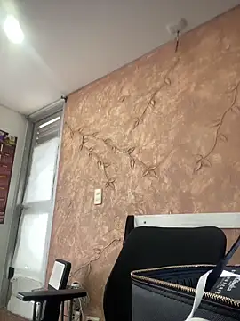 Miabonnett  online show from December 2025 12:21:02 PM