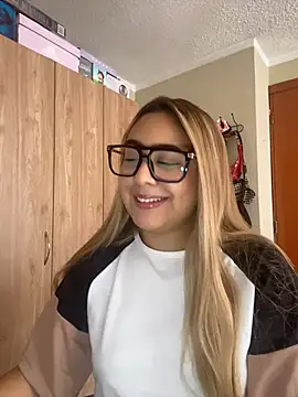 Miabonnett  online show from July 2026 02:24:01 PM