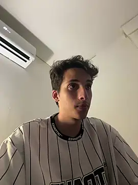 CamiloXx04 online show from January 2025 03:22:02 AM