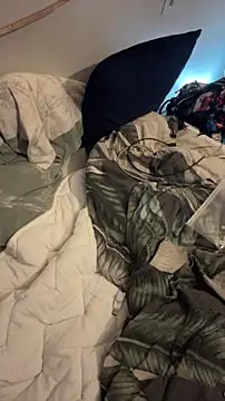 pervy devil online show from April 2026 06:04:02 AM