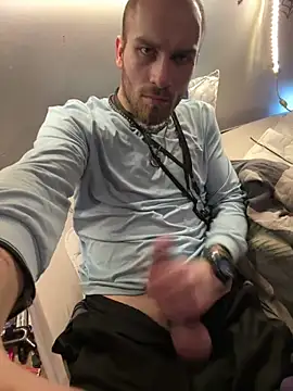 pervy devil online show from April 2026 10:05:02 PM