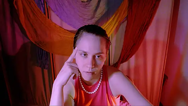 Malinax online show from November 2025 10:46:02 PM