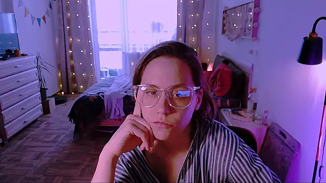 Malinax online show from February 2026 01:19:02 PM