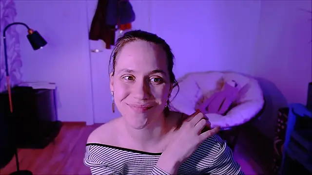 Malinax online show from February 2026 04:14:01 PM