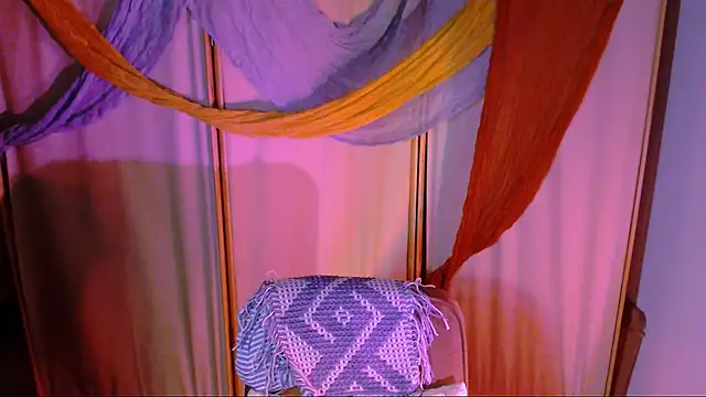 Malinax online show from November 2025 10:42:01 PM