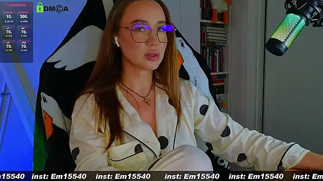 Snapshot of Emili1- chatting on January 2025 08:52:01 AM Emili1- online show from January 2025 08:52:01 AM