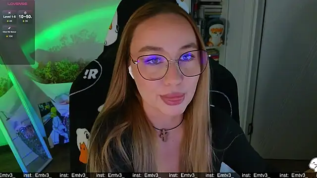 Emili1- online show from January 2026 01:37:02 PM