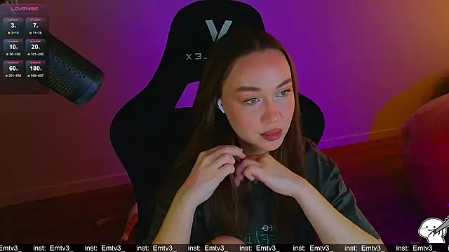 Emili1- online show from March 2026 08:27:01 AM