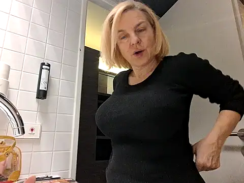 FrauleinSchmitt online show from December 2024 11:29:01 AM