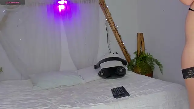  RedMoon online show from January 2026 09:33:02 PM