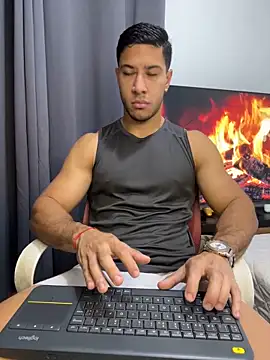 Snapshot of JJ_Shelby chatting on December 2025 09:41:01 PM JJ Shelby online show from December 2025 09:41:01 PM