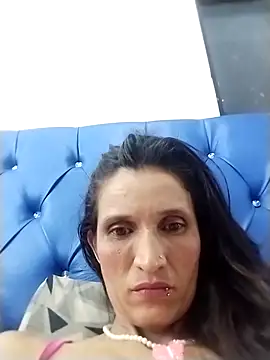 Snapshot of Nathasha_LatinHot chatting on November 2025 05:23:01 AM Nathasha LatinHot online show from November 2025 05:23:01 AM