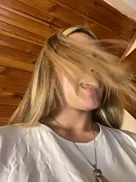 Snapshot of emma_oxford chatting on February 2025 11:21:02 PM emma oxford online show from February 2025 11:21:02 PM