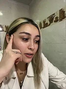 Snapshot of emma_oxford chatting on March 2025 11:53:01 PM emma oxford online show from March 2025 11:53:01 PM