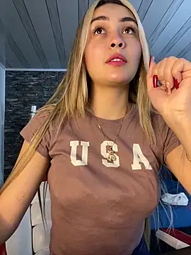 Snapshot of emma_oxford chatting on March 2025 08:45:02 PM emma oxford online show from March 2025 08:45:02 PM