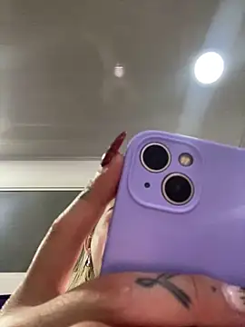 Snapshot of emma_oxford chatting on February 2025 08:31:02 PM emma oxford online show from February 2025 08:31:02 PM