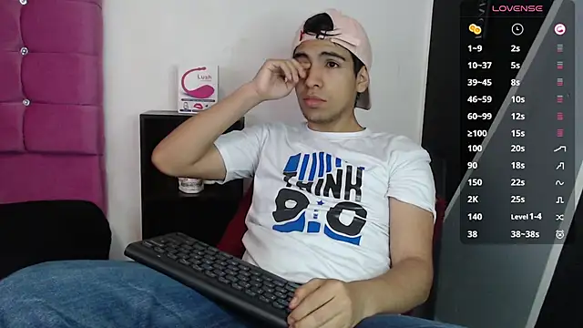 zack thunder online show from September 2025 12:32:02 PM