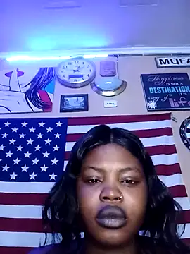 Snapshot of freaky_belle chatting on October 2025 05:16:02 AM freaky belle online show from October 2025 05:16:02 AM