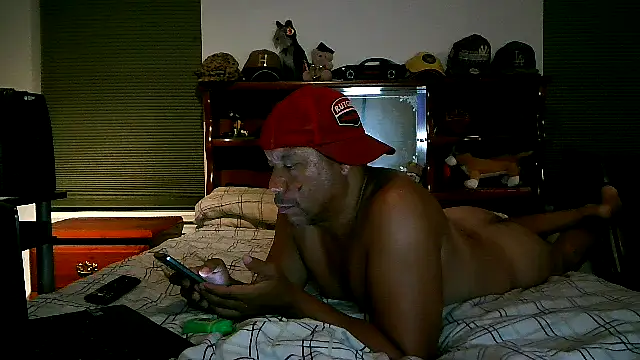 Snapshot of pimpdaddy4ever chatting on July 2026 06:22:02 AM pimpdaddy4ever online show from July 2026 06:22:02 AM