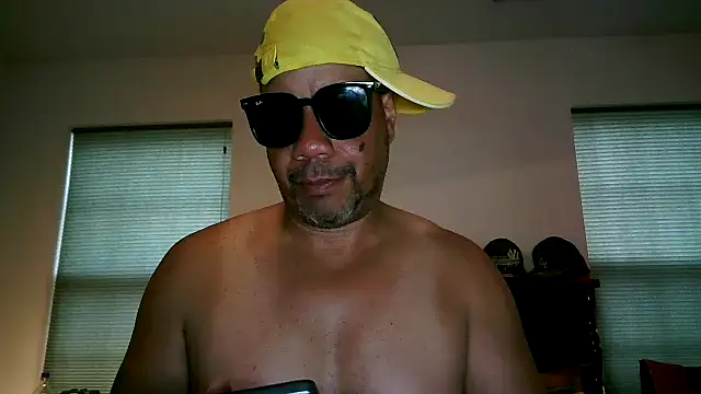 pimpdaddy4ever online show from April 2026 06:10:01 PM