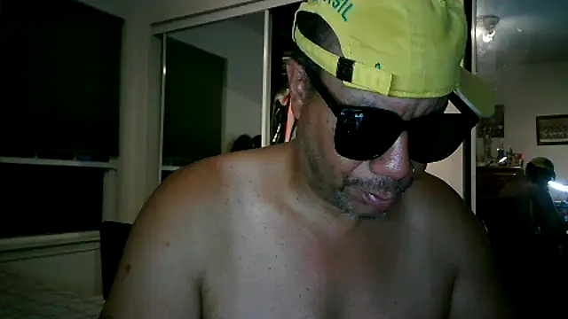 Snapshot of pimpdaddy4ever chatting on June 2026 05:04:02 AM pimpdaddy4ever online show from June 2026 05:04:02 AM
