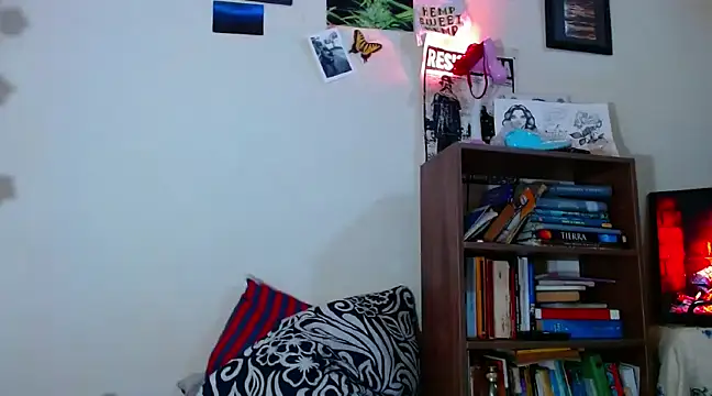 sweetiee mary online show from February 2025 05:04:02 AM