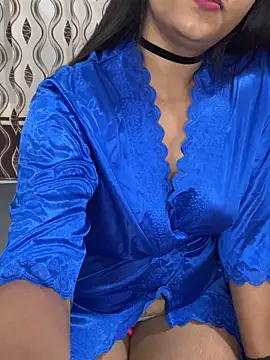 little shadow online show from December 2025 05:38:01 PM