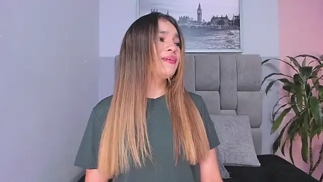 selene tylor  online show from September 2025 05:10:01 AM