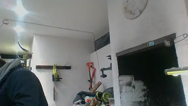 Snapshot of DirtyRcride chatting on January 2025 03:50:02 AM DirtyRcride online show from January 2025 03:50:02 AM