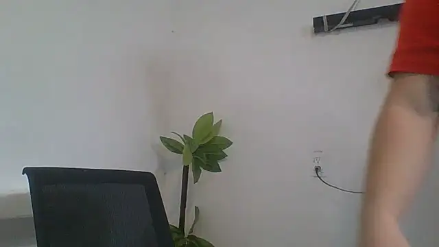 Snapshot of DirtyRcride chatting on October 2025 09:05:01 PM DirtyRcride online show from October 2025 09:05:01 PM