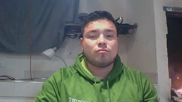 Snapshot of DirtyRcride chatting on January 2025 05:21:02 AM DirtyRcride online show from January 2025 05:21:02 AM