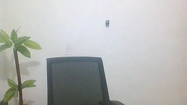Snapshot of DirtyRcride chatting on October 2025 04:59:01 AM DirtyRcride online show from October 2025 04:59:01 AM