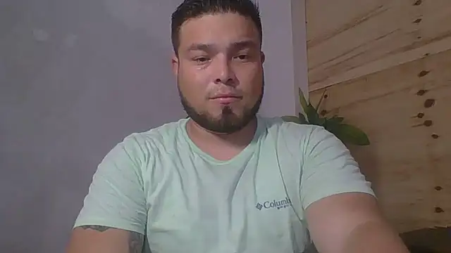 Snapshot of DirtyRcride chatting on September 2025 08:48:02 PM DirtyRcride online show from September 2025 08:48:02 PM