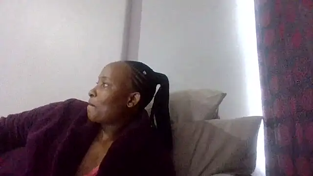 BabeAssXX online show from October 2025 08:02:02 AM