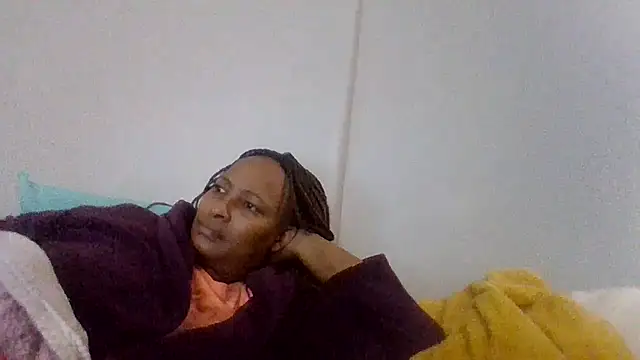 BabeAssXX online show from May 2026 07:18:06 AM