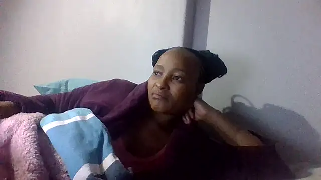 BabeAssXX online show from October 2025 07:46:01 PM