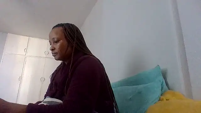 BabeAssXX online show from April 2026 07:05:02 AM
