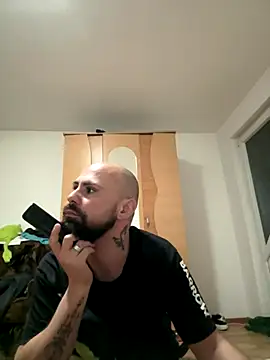 derek1494 online show from December 2024 11:31:02 PM